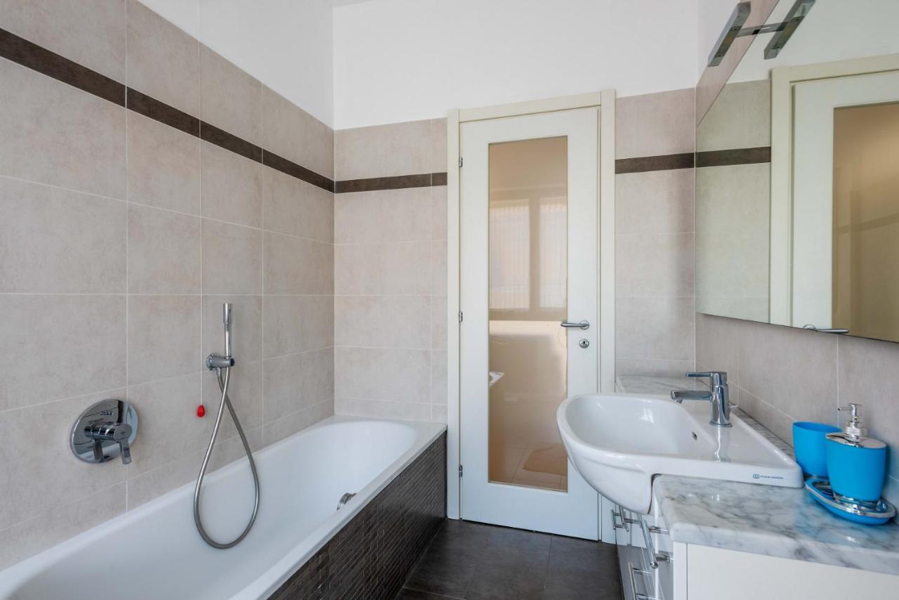 Amazing House In Porta Venezia By Easylife Apartment Milan Bagian luar foto
