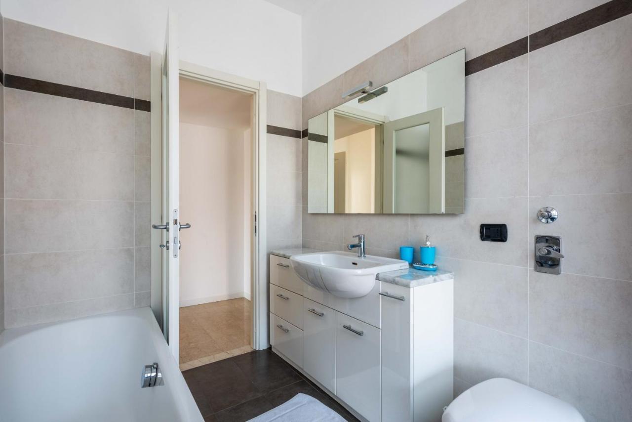 Amazing House In Porta Venezia By Easylife Apartment Milan Bagian luar foto